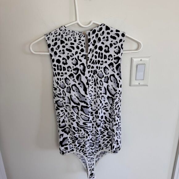 Cache Y2K Xsmall Leopard Print Cross Front Sleeveless Snap Bodysuit Top Office S - Picture 4 of 5